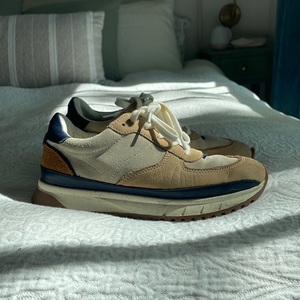 Madewell Neutral tennis shoe